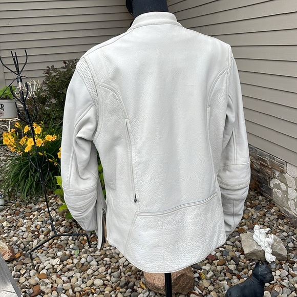 Women’s size extra large leather riding jacket with removable quilted shell - Picture 3 of 15